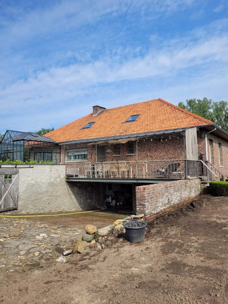 Voor schilderwerken gevel hoeve - SG Projects Mol